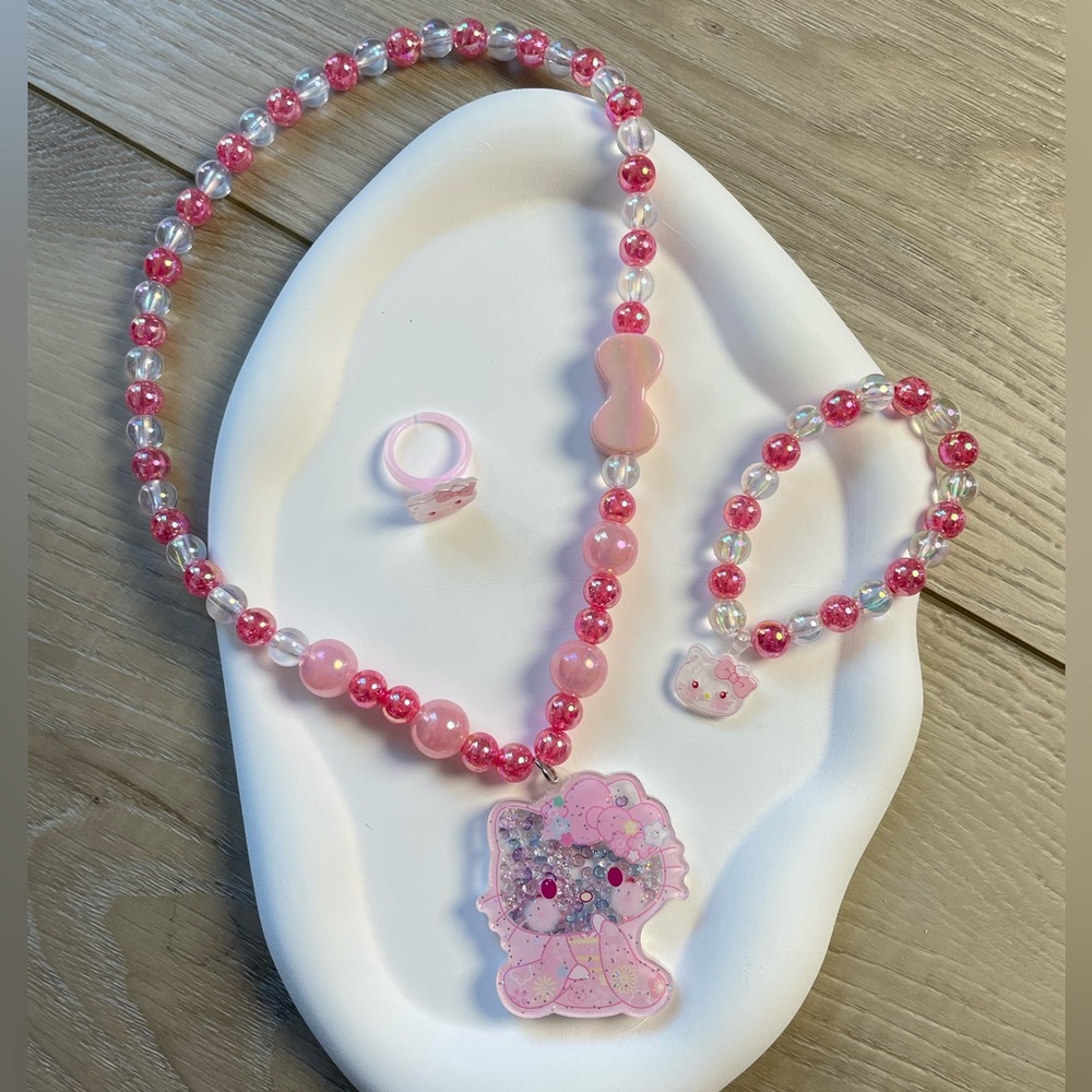 Hello Kitty Design kiddo’s Jewelry Set - Picture 3 of 3
